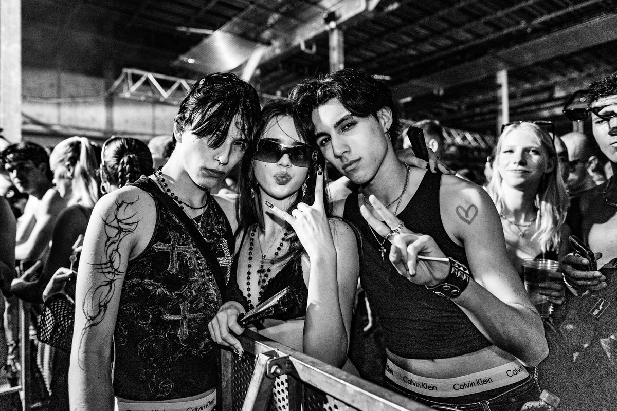 Loading... just a sec